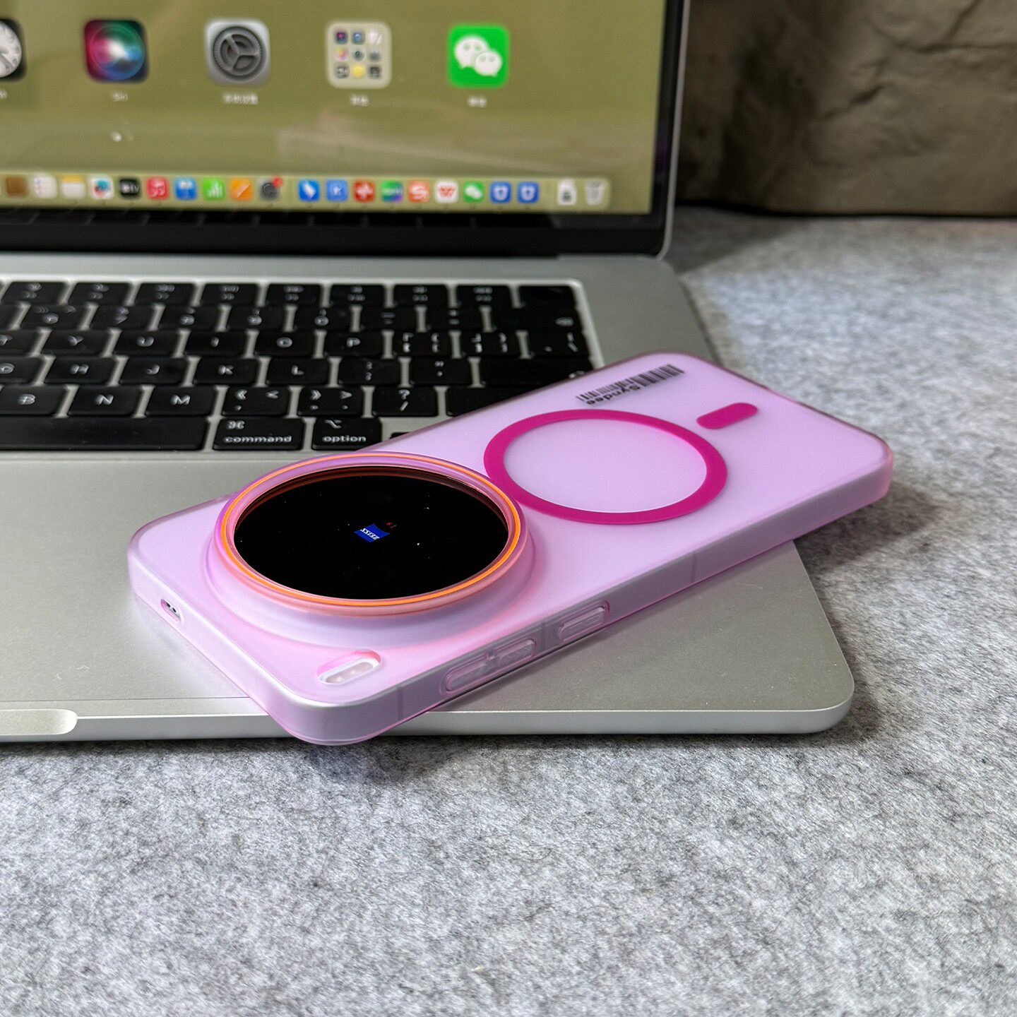 Ultra Thin Skin Feel Magnetic  - Transparent Thin Case 评论和价格
